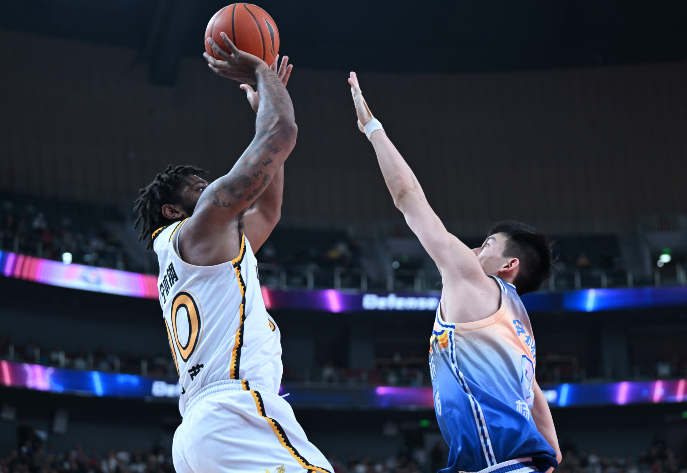 开云体育-赛地聚焦——CBA常规赛今晨热度飙升；托特纳姆手感冰凉；引发热议；年轻球员得到机会的简单介绍