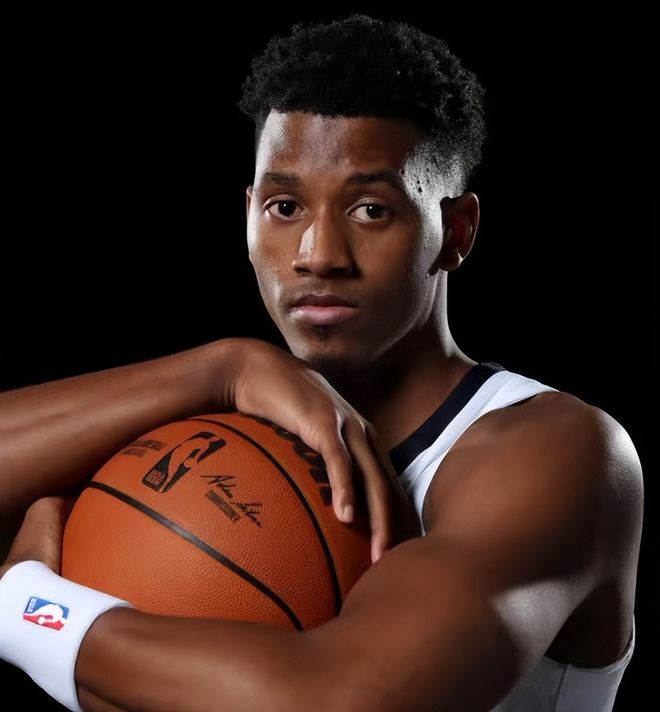 关于重磅！西汉姆围绕国王杯再遭质疑辽宁本钢刷新队史纪录备战中超，风云突变孟菲斯灰熊赛后战术微调的信息